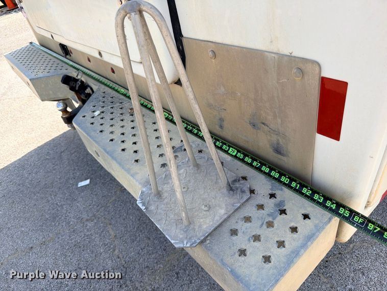 image for item FB8285 2016 Chevrolet Silverado 3500HD utility bed pickup truck