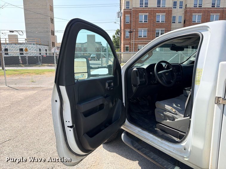 image for item FB8285 2016 Chevrolet Silverado 3500HD utility bed pickup truck
