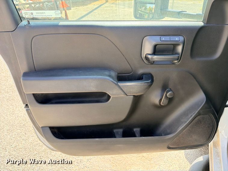 image for item FB8285 2016 Chevrolet Silverado 3500HD utility bed pickup truck