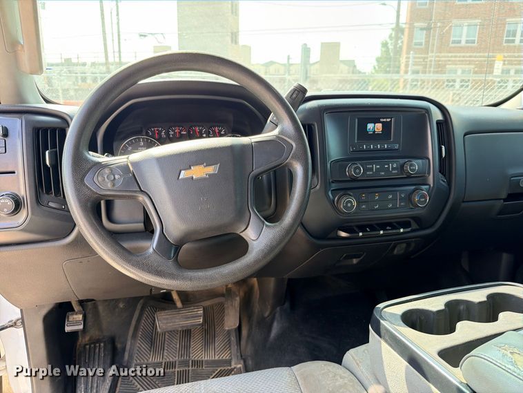 image for item FB8285 2016 Chevrolet Silverado 3500HD utility bed pickup truck