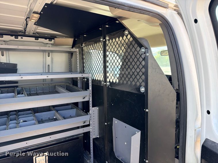 image for item FB8287 2017 Chevrolet Express 2500 van