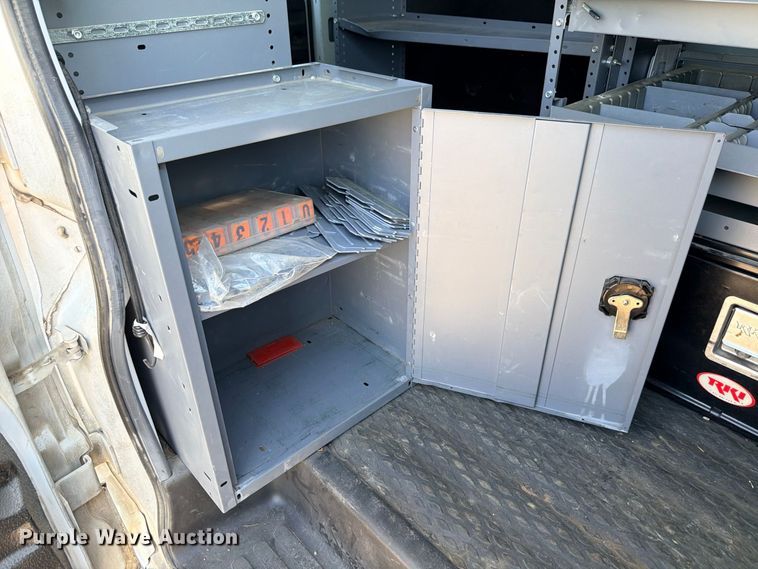 image for item FB8287 2017 Chevrolet Express 2500 van