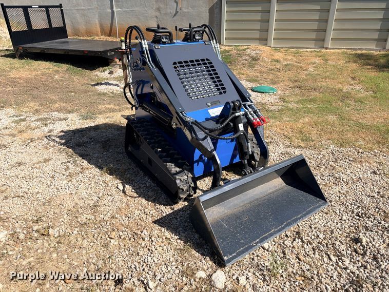 image for item FB8304 2026 ZJG ZJ-380 compact utility loader