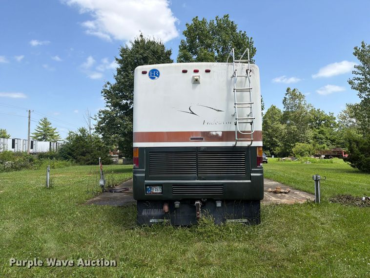 image for item FC3229 1999 Holiday Rambler Freightliner Xc Chassis RV
