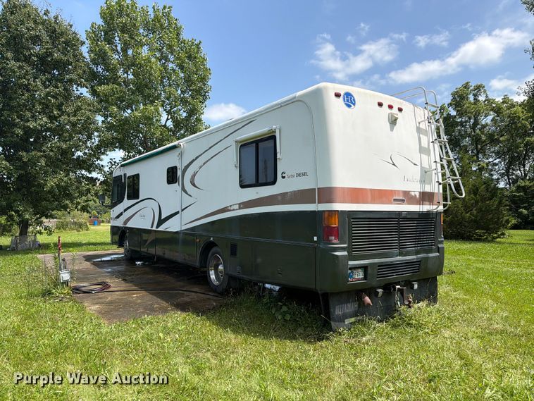 image for item FC3229 1999 Holiday Rambler Freightliner Xc Chassis RV
