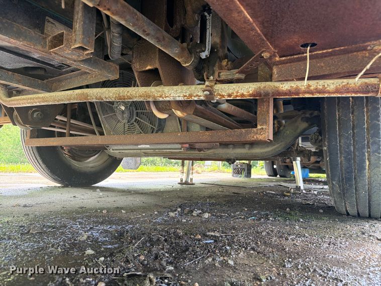 image for item FC3229 1999 Holiday Rambler Freightliner Xc Chassis RV