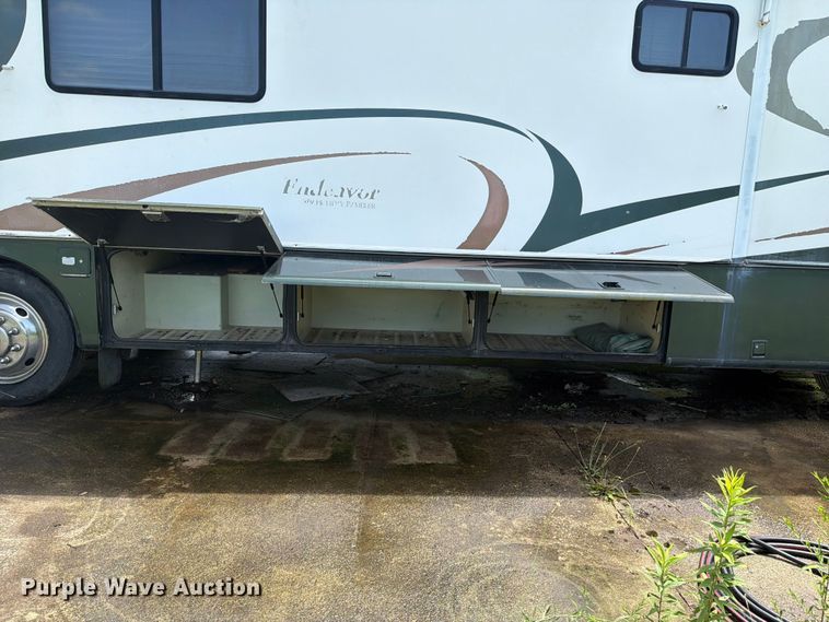 image for item FC3229 1999 Holiday Rambler Freightliner Xc Chassis RV