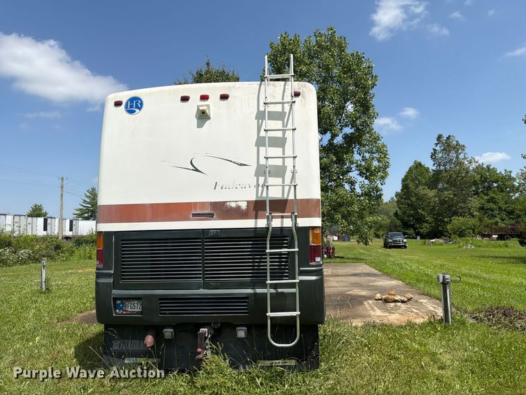 image for item FC3229 1999 Holiday Rambler Freightliner Xc Chassis RV