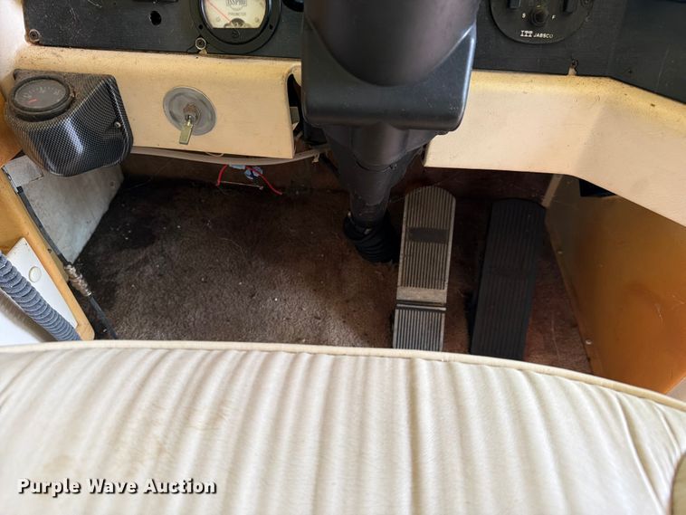 image for item FC3229 1999 Holiday Rambler Freightliner Xc Chassis RV