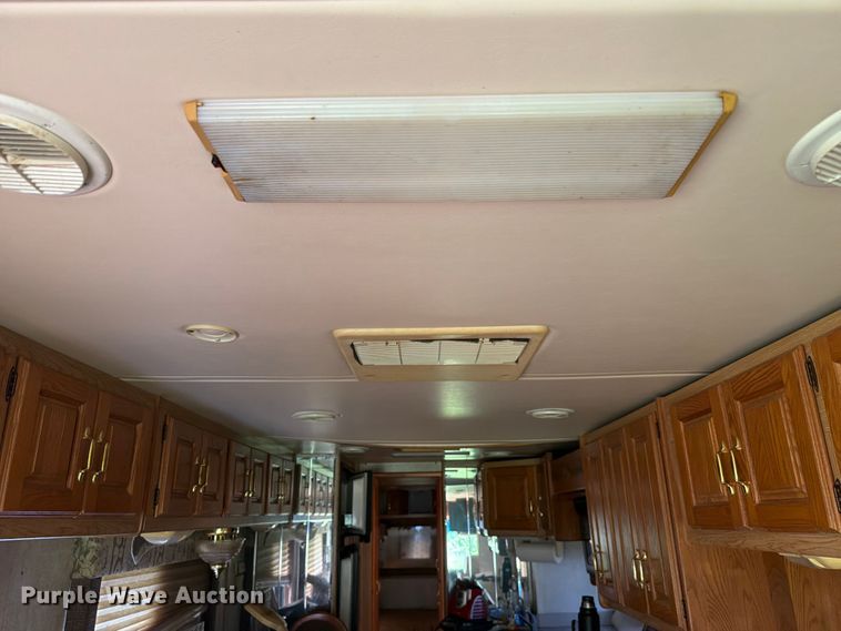 image for item FC3229 1999 Holiday Rambler Freightliner Xc Chassis RV