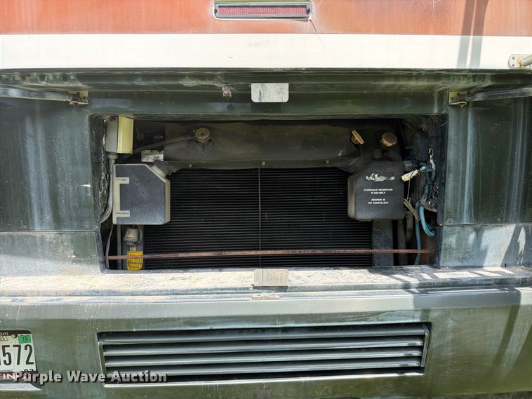 image for item FC3229 1999 Holiday Rambler Freightliner Xc Chassis RV