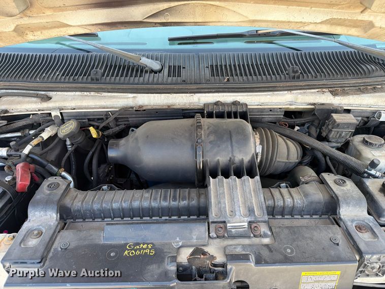 image for item FC3267 2005 Starcraft Ford E450 Super Duty shuttle bus
