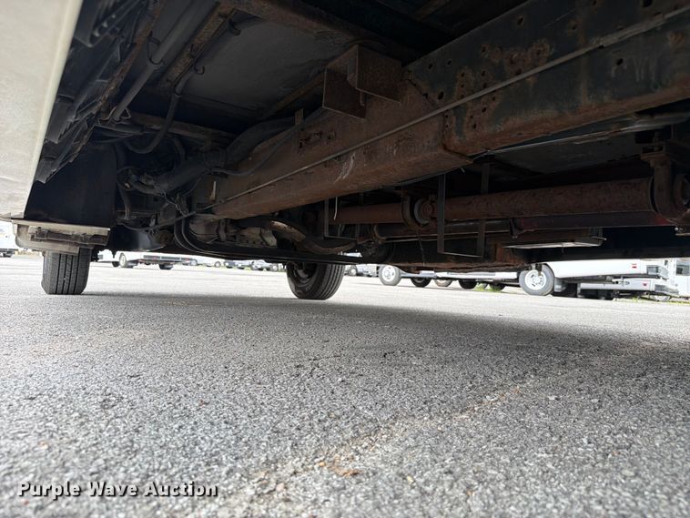 image for item FC3269 2017 Starcraft Ford E450 Super Duty shuttle bus