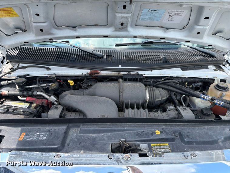image for item FC3269 2017 Starcraft Ford E450 Super Duty shuttle bus