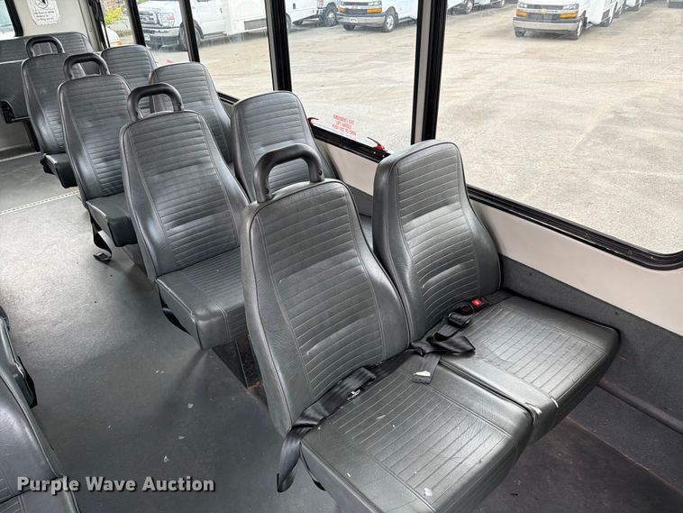 image for item FC3269 2017 Starcraft Ford E450 Super Duty shuttle bus