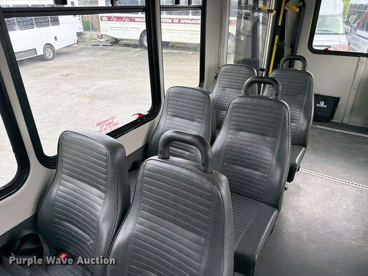 image for item FC3269 2017 Starcraft Ford E450 Super Duty shuttle bus
