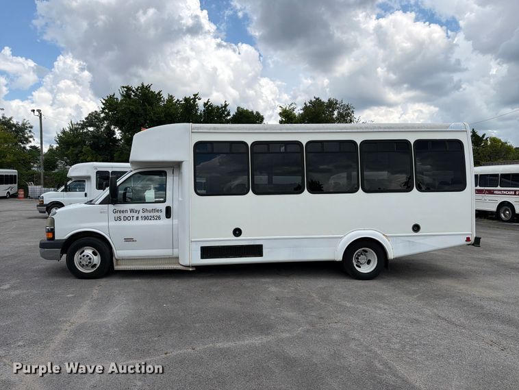 image for item FC3270 2013 Chevrolet Express shuttle bus