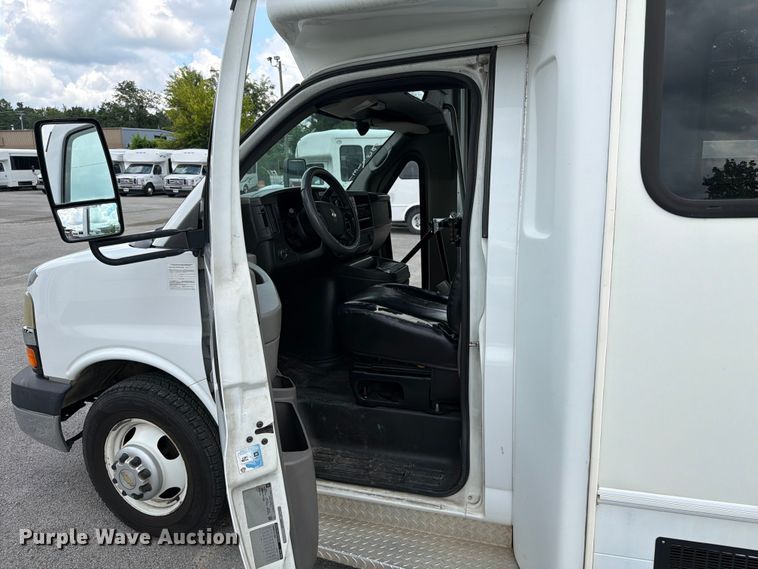 image for item FC3270 2013 Chevrolet Express shuttle bus