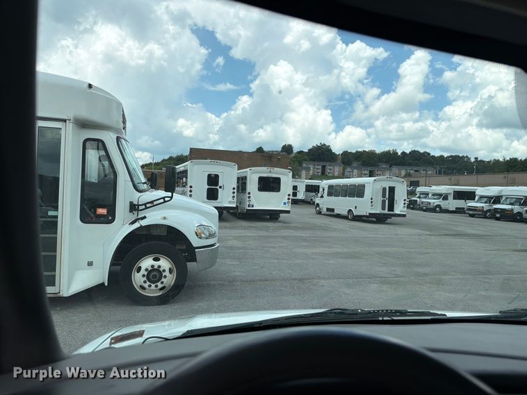 image for item FC3270 2013 Chevrolet Express shuttle bus