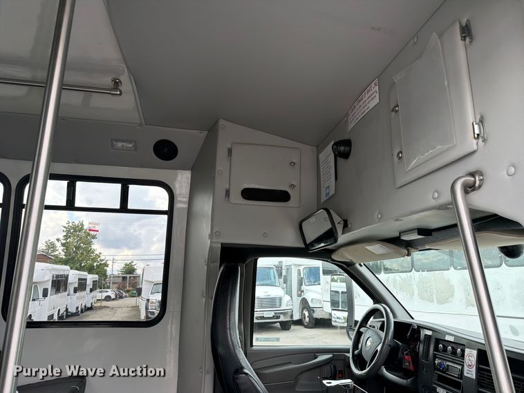 image for item FC3270 2013 Chevrolet Express shuttle bus