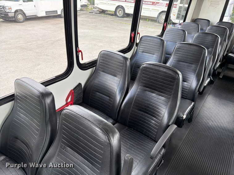 image for item FC3270 2013 Chevrolet Express shuttle bus