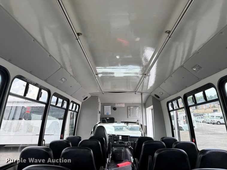 image for item FC3270 2013 Chevrolet Express shuttle bus