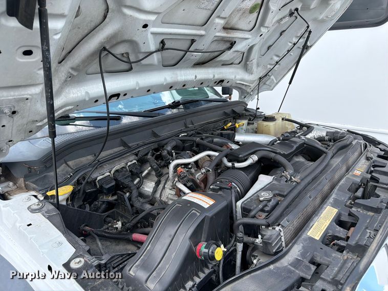 image for item FC3272 2016 Ford F550 shuttle bus
