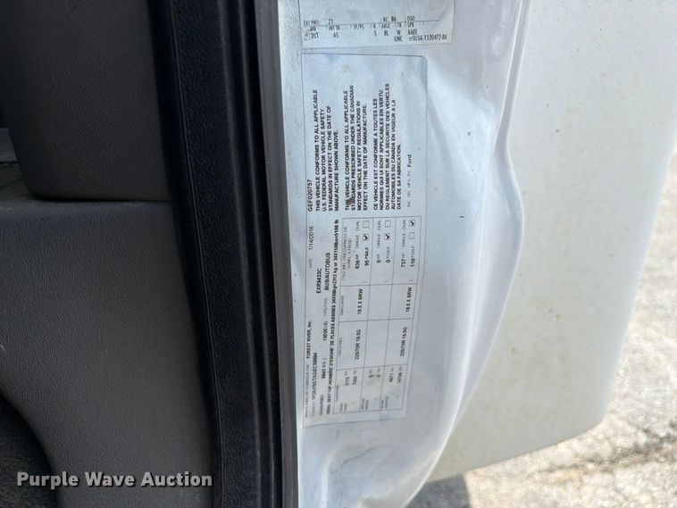 image for item FC3272 2016 Ford F550 shuttle bus