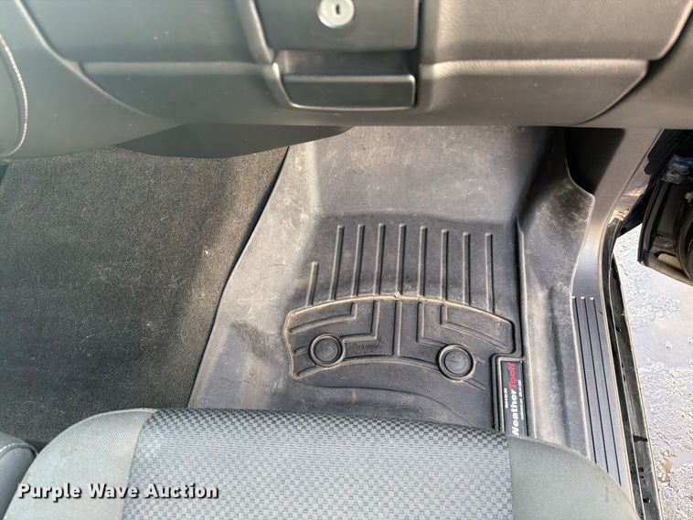 image for item FC3322 2017 GMC Sierra 1500 Crew Cab pickup truck