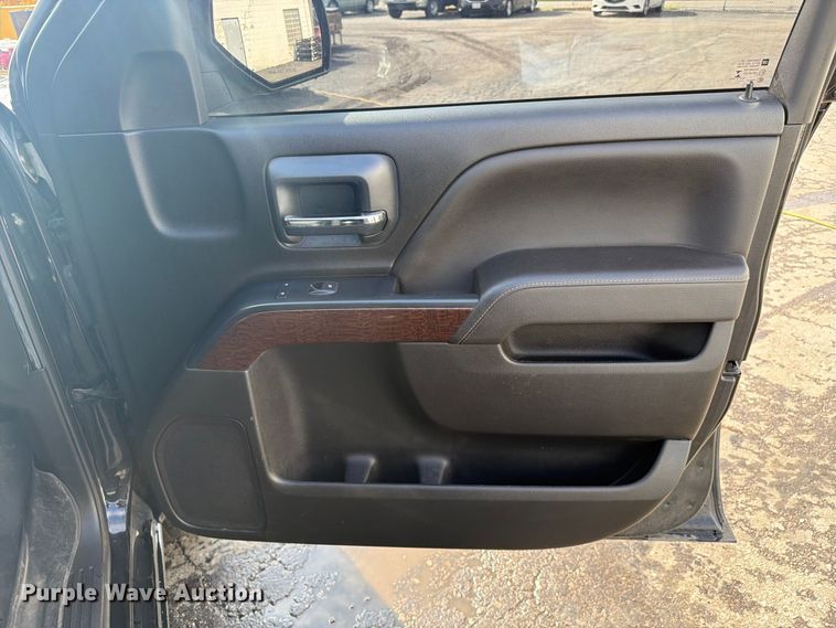 image for item FC3322 2017 GMC Sierra 1500 Crew Cab pickup truck
