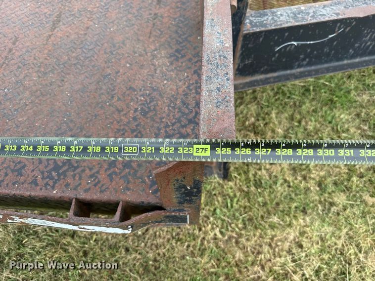 image for item FC4122 2003 Starlite equipment trailer