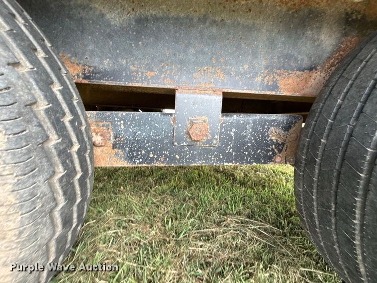 image for item FC4122 2003 Starlite equipment trailer