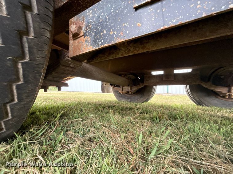 image for item FC4122 2003 Starlite equipment trailer