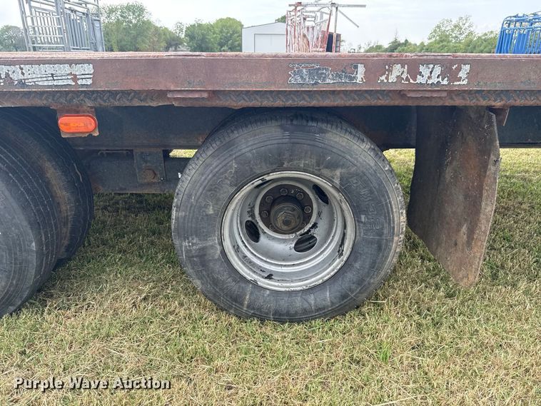 image for item FC4122 2003 Starlite equipment trailer