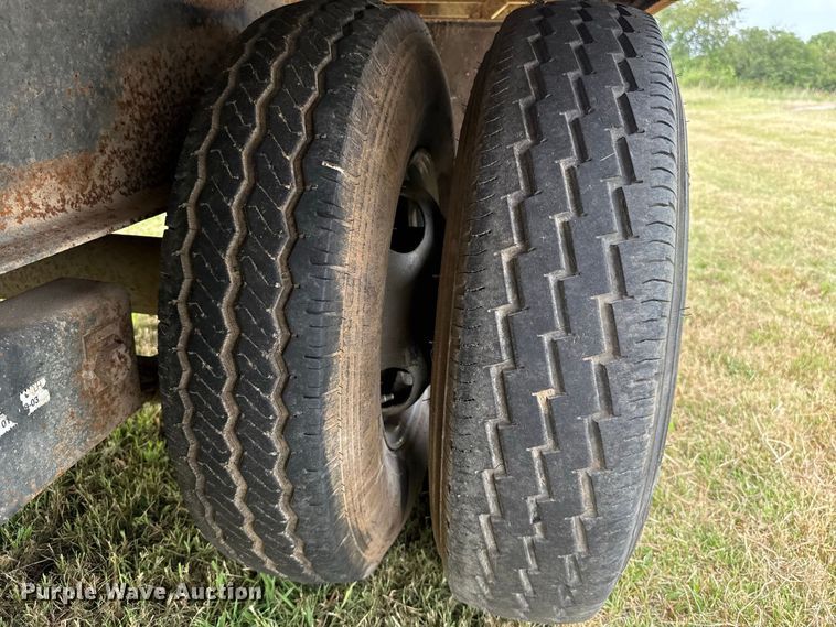 image for item FC4122 2003 Starlite equipment trailer