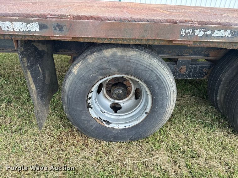 image for item FC4122 2003 Starlite equipment trailer