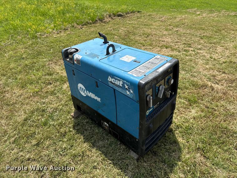 image for item FC4132 Miller Bobcat 250 welder