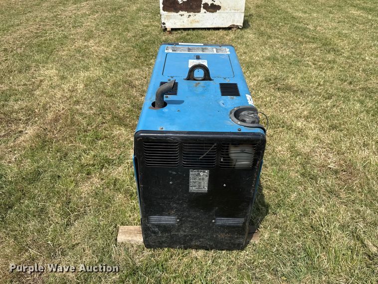 image for item FC4132 Miller Bobcat 250 welder