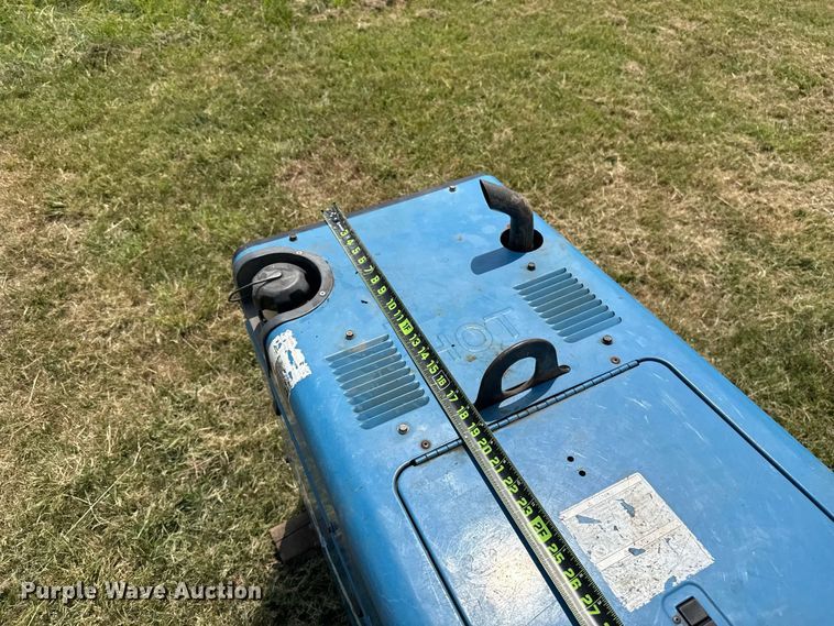 image for item FC4132 Miller Bobcat 250 welder