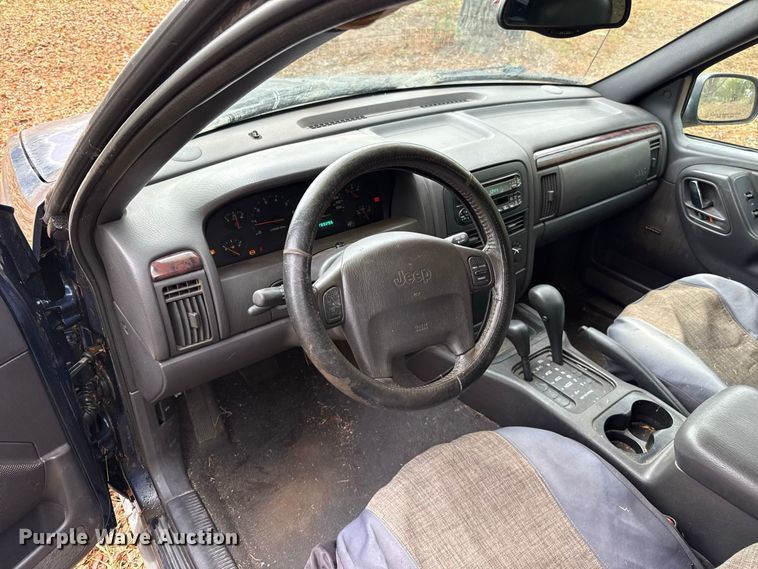 image for item FC4196 2000 Jeep Grand Cherokee SUV