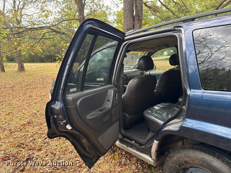 image for item FC4196 2000 Jeep Grand Cherokee SUV