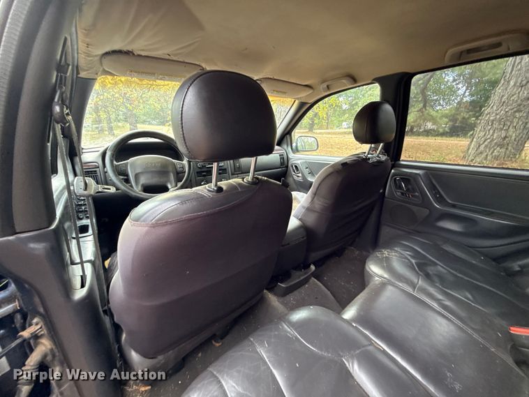 image for item FC4196 2000 Jeep Grand Cherokee SUV