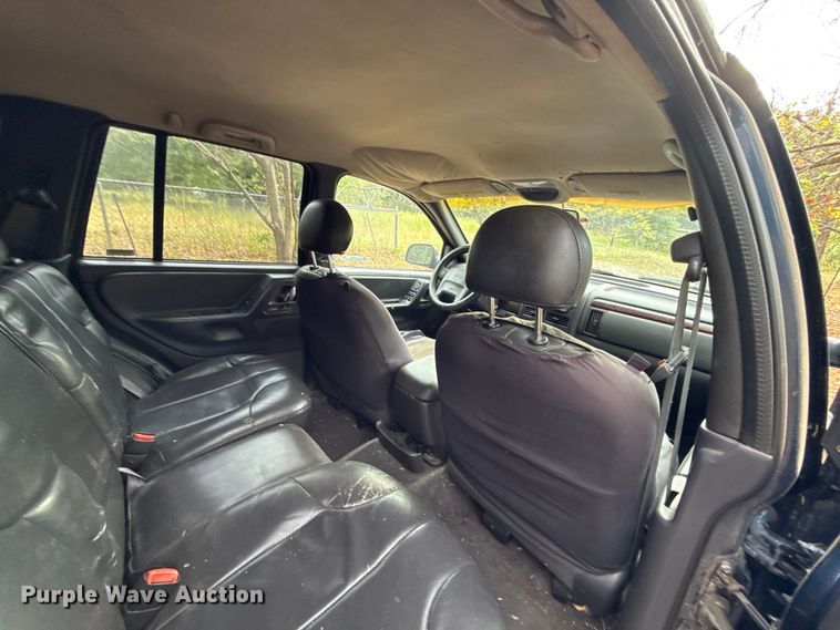 image for item FC4196 2000 Jeep Grand Cherokee SUV