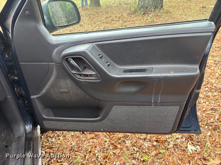 image for item FC4196 2000 Jeep Grand Cherokee SUV