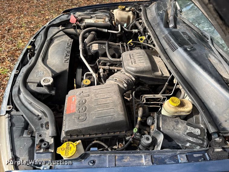 image for item FC4196 2000 Jeep Grand Cherokee SUV