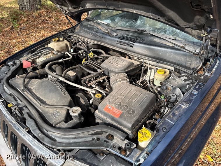 image for item FC4196 2000 Jeep Grand Cherokee SUV