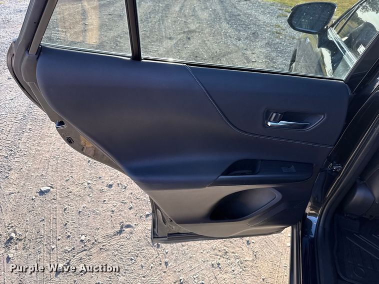image for item FC4207 2021 Toyota Venza SUV