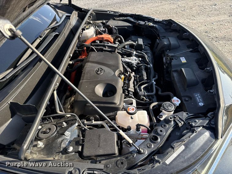 image for item FC4207 2021 Toyota Venza SUV
