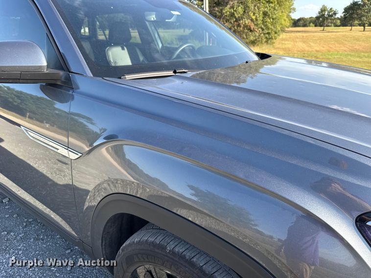 image for item FC4208 2023 Volkswagen Atlas SUV