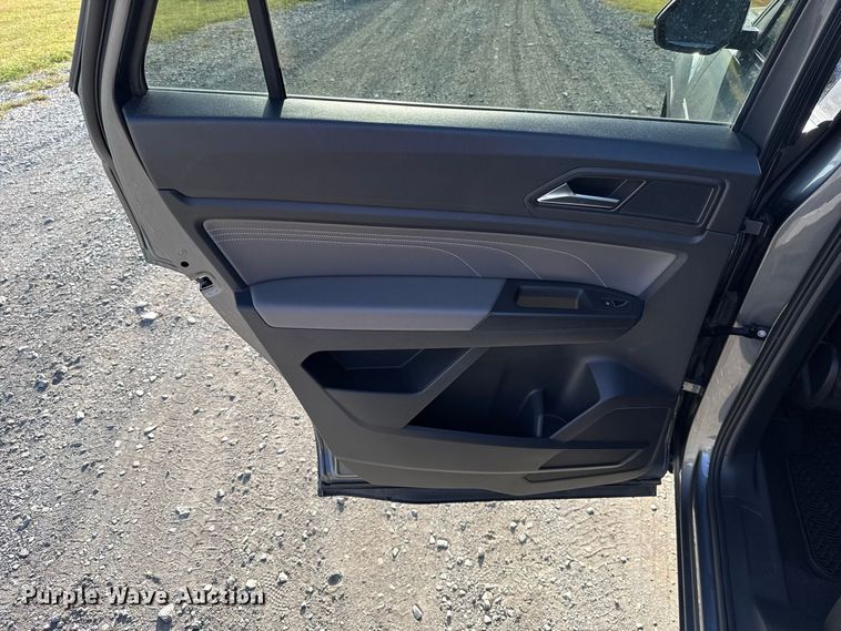 image for item FC4208 2023 Volkswagen Atlas SUV